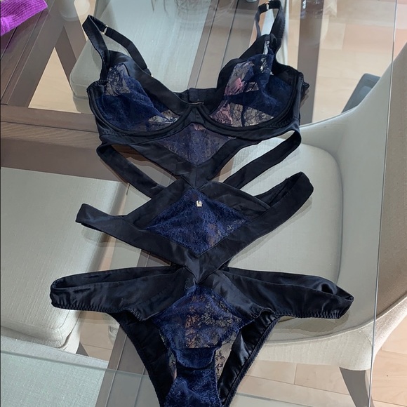 Agent Provocateur Oriah Bodysuit - Picture 7 of 8